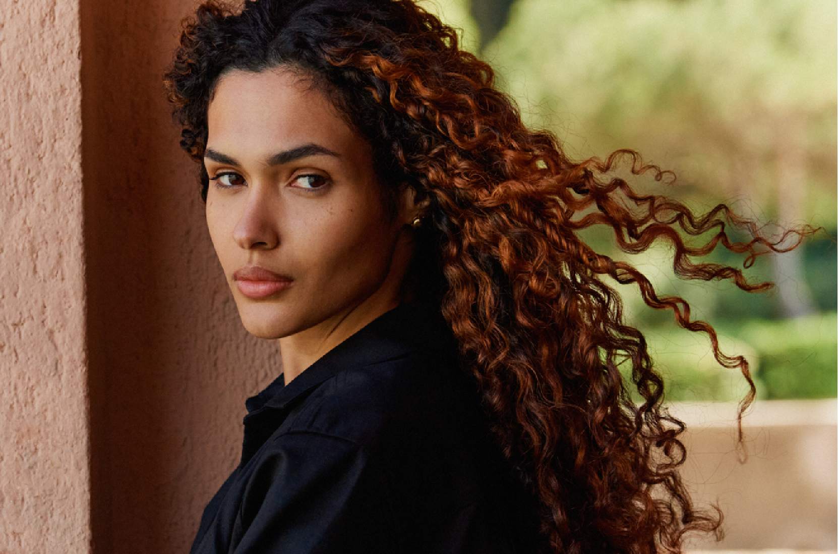 Choosing the perfect Bronze shade for your curly hair